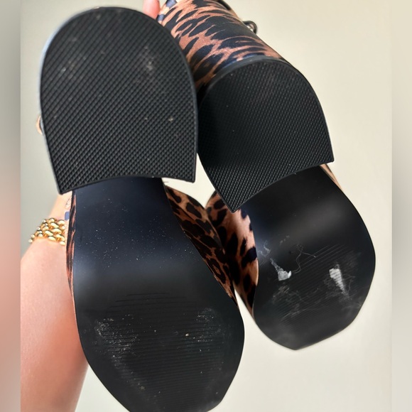 Steve Madden Leopard Satin TAMY block heels -New in box - Picture 6 of 7